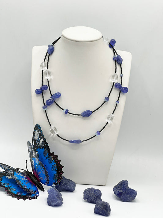 Lange Tansanit Halskette mit Bergkristall