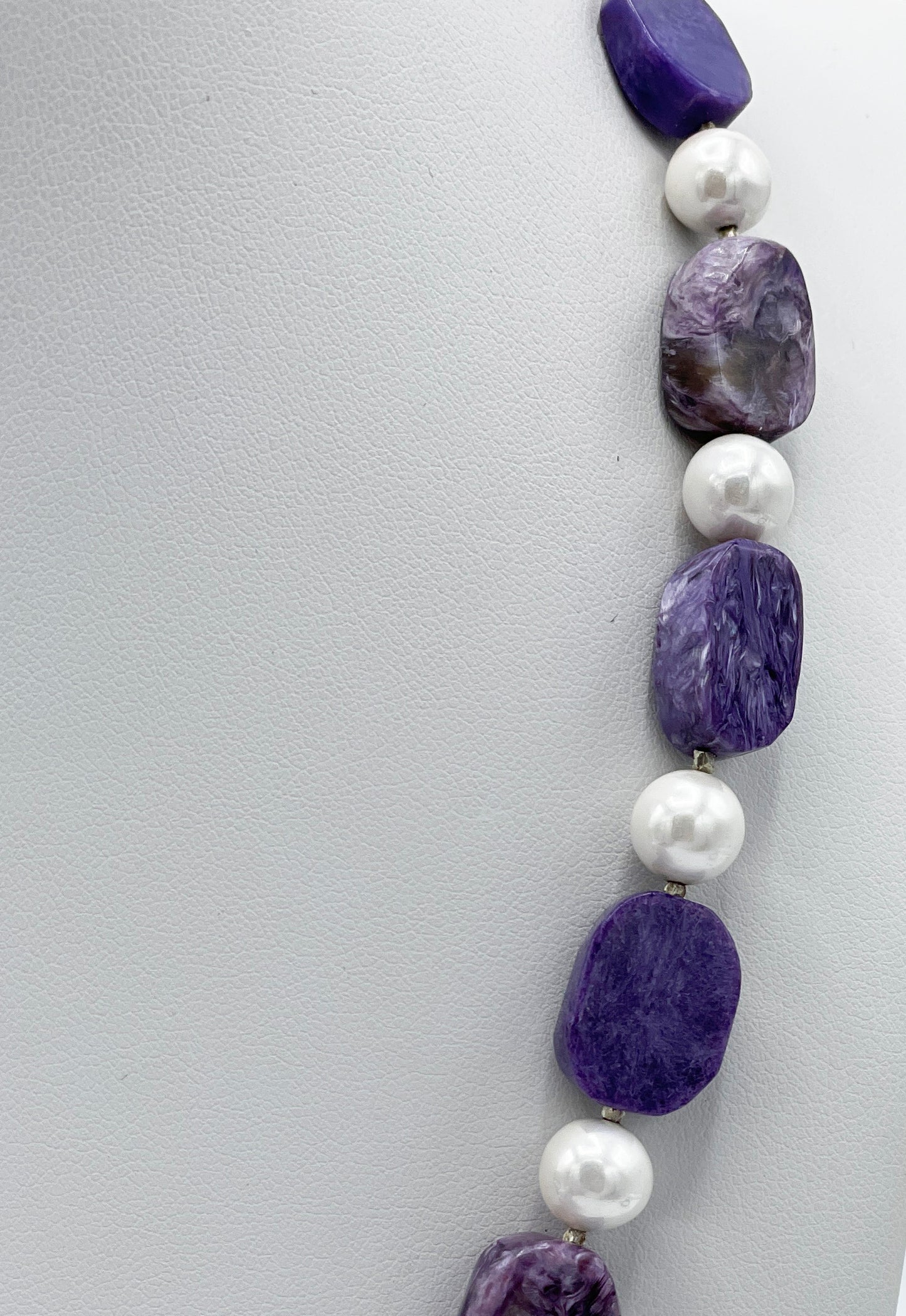 Charoit und Perle Halskette