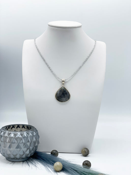 Labradorit Anhänger mit Mondstein Halskette