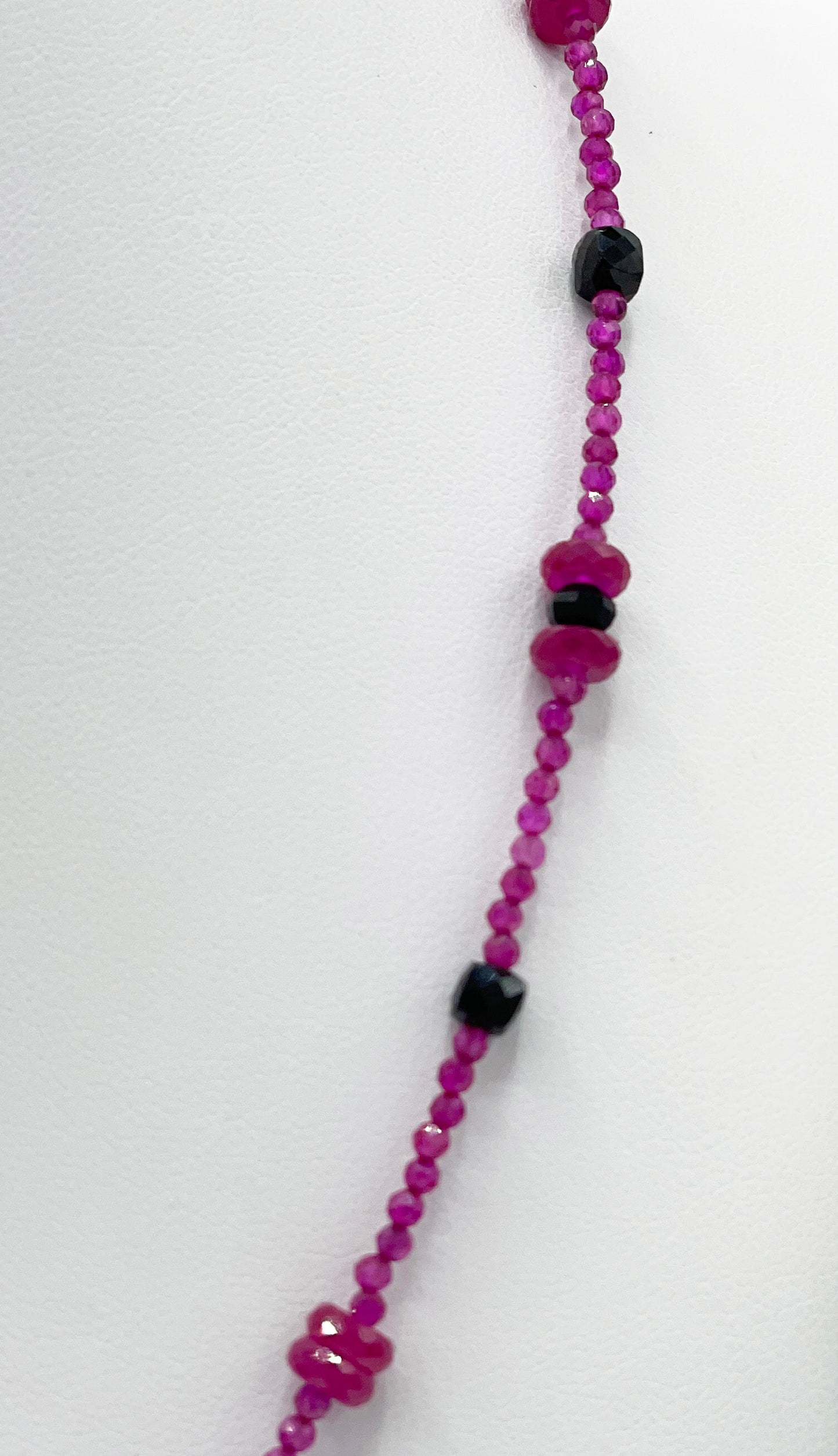 Rubin Halskette mit Spinell