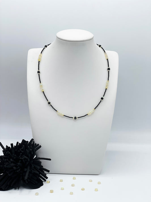 Spinell Halskette mit Opal